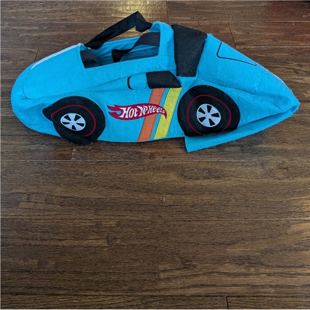 Your Backseat Driver Needs This - Picture 4 of 6